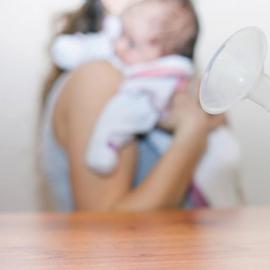 신생아에게 수유를 위해 유방을 준비하는 방법