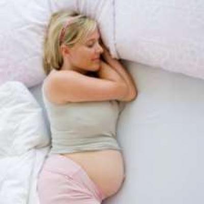 Why pregnant women can not sleep on his back?